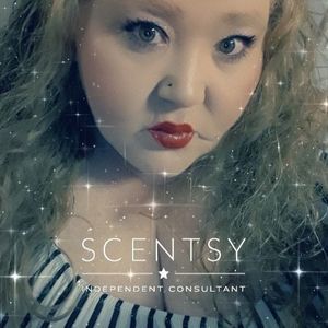 Meet your Posher, Deedee